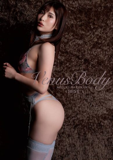 รู้จัก Mizuki Hayakawa ผู้หญิงที่ทำให้หนุ่มๆ แอบกลืนน้ำลายแบบไม่รู้ตัว Mizuki Hayakawa e1765558772798